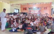 कोतुळ येथील वारकरी शिक्षण संस्थेच्या विद्यार्थ्यांना महाराष्ट्र राज्य पत्रकार संघाने केलं शालेय वस्तूंचे वाटप