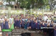 प्रसिद्ध उदयोजक वृक्षप्रेमी संदीपशेठ मालुंजकर यांचेकडून गुरुवर्य रा.वि.पाटणकर विदयालयास एक हजार वृक्षांची भेट.