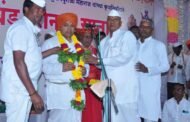 हिंदू धर्म सहिष्ण असल्याने हिंदू धर्माची टिंगल करण्याचे षडयंत्र राबवले जात आहे. धर्मनिरपेक्षता ही बेगडी असून ती फक्त हिंदू धर्मा विरोधात राबविली जाते असे स्पष्ट मत जगद्गुरू तुकाराम महाराज संस्थान नेवासा चे मठाधीपती ह.भ.प. उद्धव महाराज मंडलिक