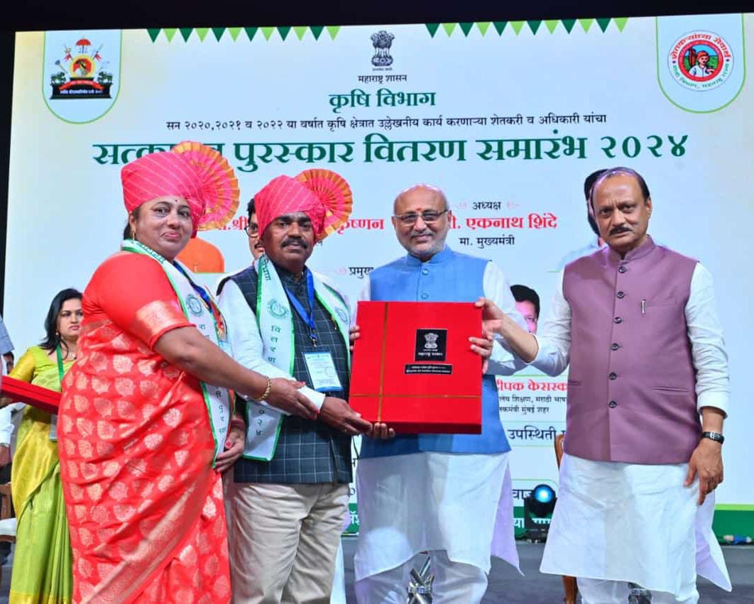सयाजीराव पोखरकर यांना कृषिभूषण पुरस्कार प्रदान