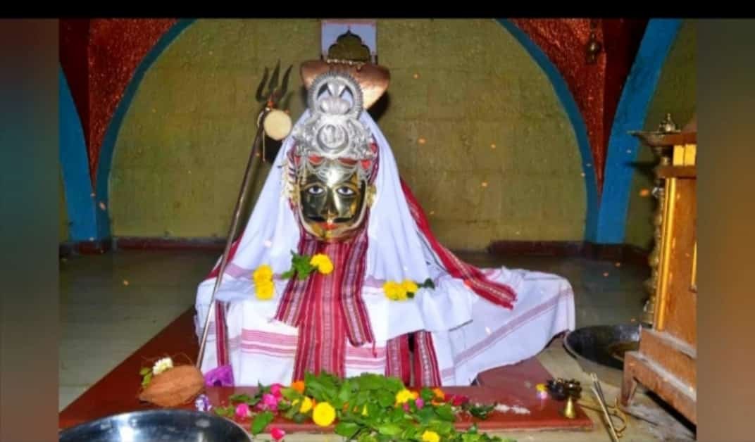 भगवान लिंगेश्वर देवस्थान ट्रस्ट ची बिनविरोध निवड अध्यक्षपदी डी.बी फापाळे तर उपाध्यक्षपदी दत्तू कानवडे यांची पुन्हा वर्णी..
