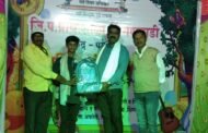 शिंगणवाडीत विविध गुणदर्शन कार्यक्रम संपन्न – डॉ. विश्वासराव आरोटे यांच्याकडून विद्यार्थ्यांना शालेय साहित्य वाटप!