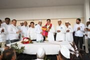 कारखान्याच्या चेअरमनपदी माजीमंत्री बाळासाहेब थोरात तर व्हा.चेअरमनपदी पांडुरंग पा.घुले यांची एकमताने निवड
