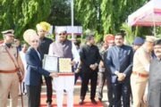 कु.फिजा सय्यद हिला पालकमंत्र्यांच्या हस्ते जिल्हा क्रीडा पुरस्कार प्रदान !