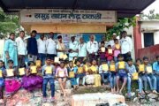 शिक्षणप्रेमी समीर सय्यद यांच्याकडून टाकळी शाळेस अनोखी भेट