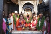 बा विठ्ठला… बळीराजाला सुखी व समाधानी ठेव, राज्यावरील संकटे दूर कर, सर्वांनाच सन्मार्गाने जगण्याची सुबुद्धी दे-मुख्यमंत्र्यांचे विठ्ठल चरणी साकडे
