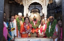 बा विठ्ठला… बळीराजाला सुखी व समाधानी ठेव, राज्यावरील संकटे दूर कर, सर्वांनाच सन्मार्गाने जगण्याची सुबुद्धी दे-मुख्यमंत्र्यांचे विठ्ठल चरणी साकडे