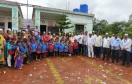 अमास सेवा ग्रुप मुंबई व रसलियारा ग्रुप ककरवा मुंबई यांच्या तर्फे खिरविरे बिटात ३७९ विद्यार्थ्यांना शालेय साहित्य वाटप.