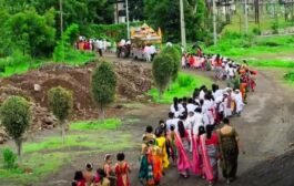 आनंदगडाच्या वारीने विठ्ठलाच्या जय घोषात वीरगाव दुमदुमले