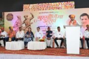 युवकांनी मोबाईलच्या रील बनण्यापेक्षा रियल बना - प्रा.विठ्ठल कांगणे