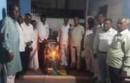 प्रेमानंदजी रुपवते तथा बाबुजी हे वडिलांनी दाखवून दिलेल्या महापुरुषांच्या विचार धारेवरील चालणारे निष्ठावंत निस्वार्थी पारदर्शक कृतिशील सुस्वभावी व्यक्तिमत्त्व - अकोले महाविद्यालयाचे माजी उपप्राचार्य प्रा. प्रकाश जगताप